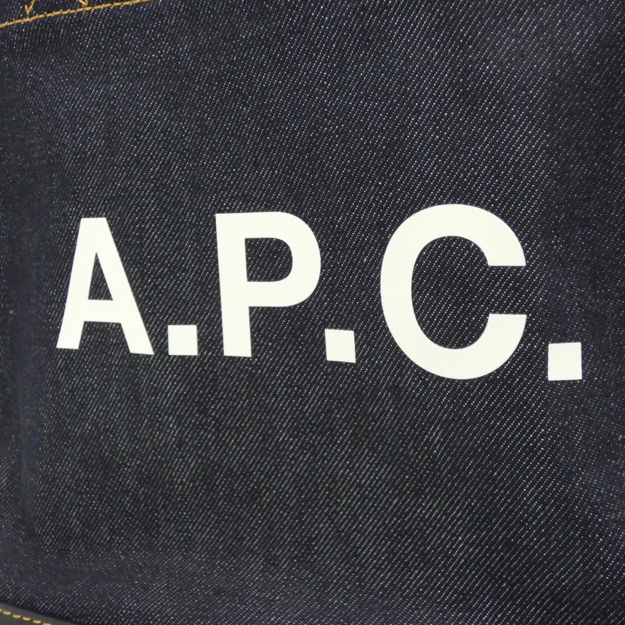 【新品】アーペーセー M61568 バッグ