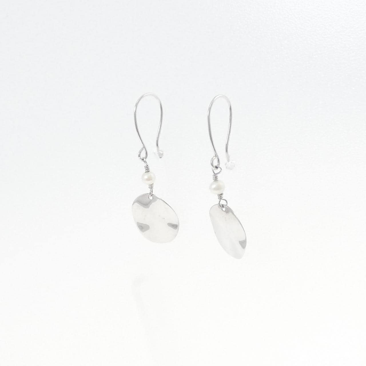 【新品】K18WG 淡水パール ピアス