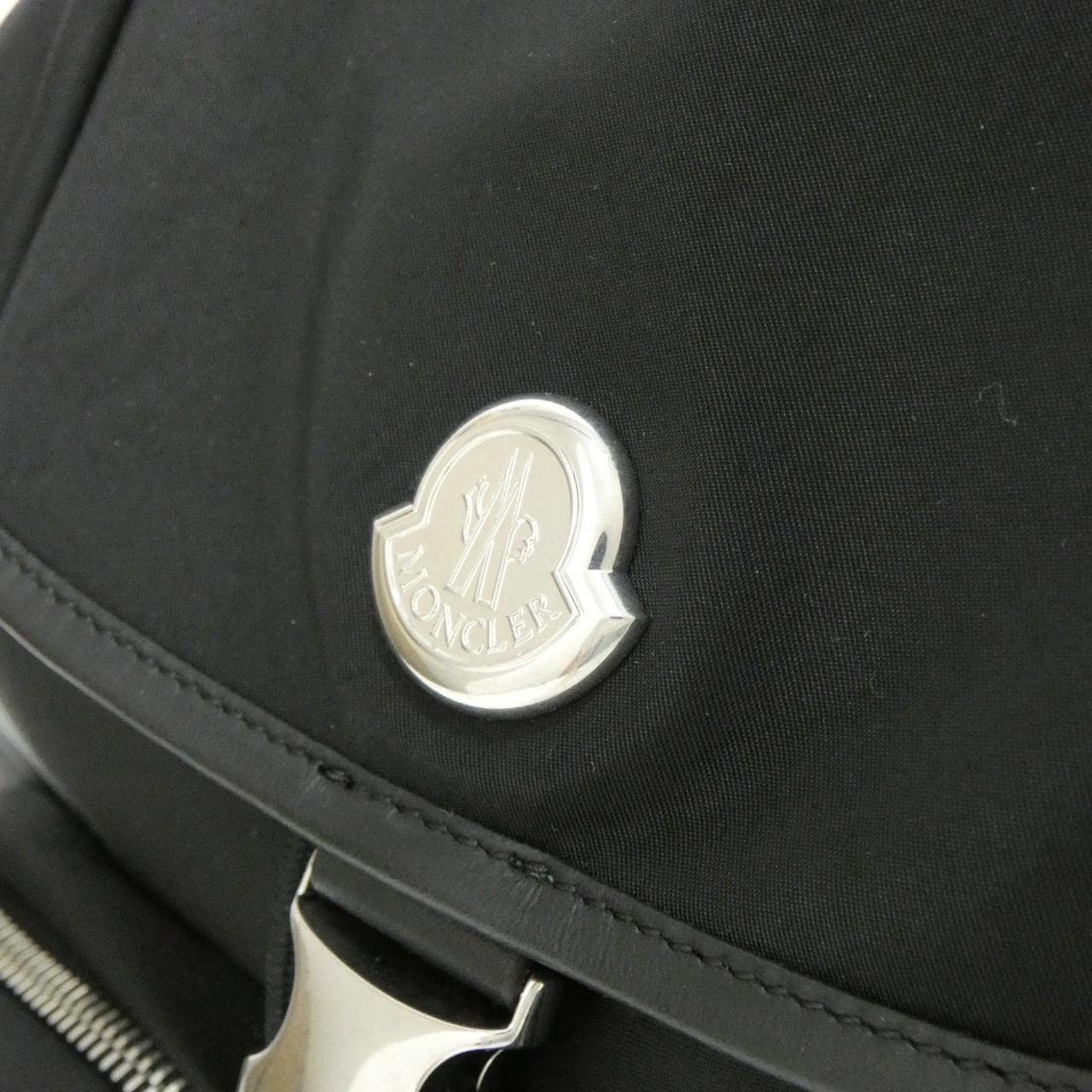 【新品】モンクレール NEW TRICK BACKPACK 5A00002 M6980 リュックサック