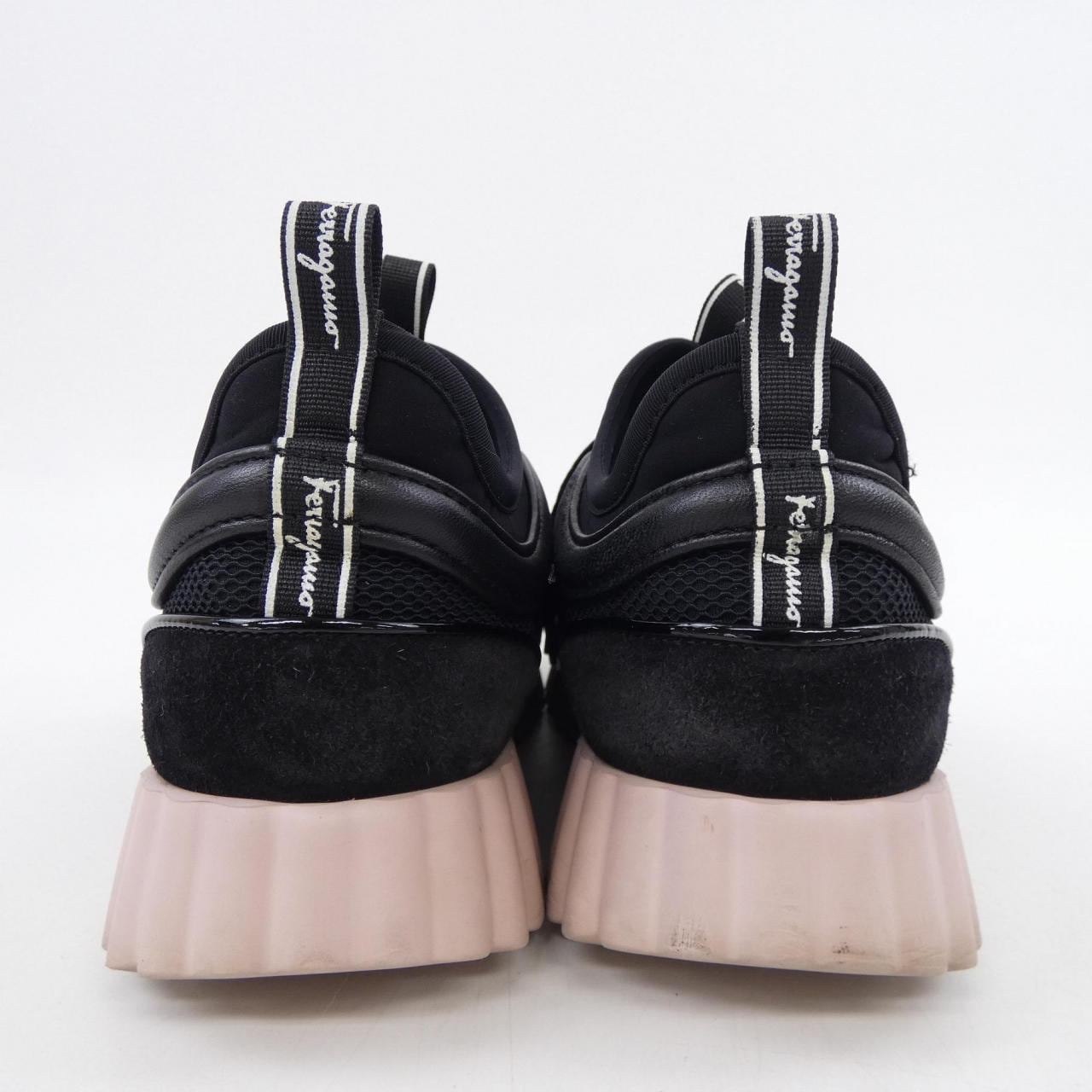 サルヴァトーレフェラガモ SALVATORE FERRAGAMO 05021 スニーカー