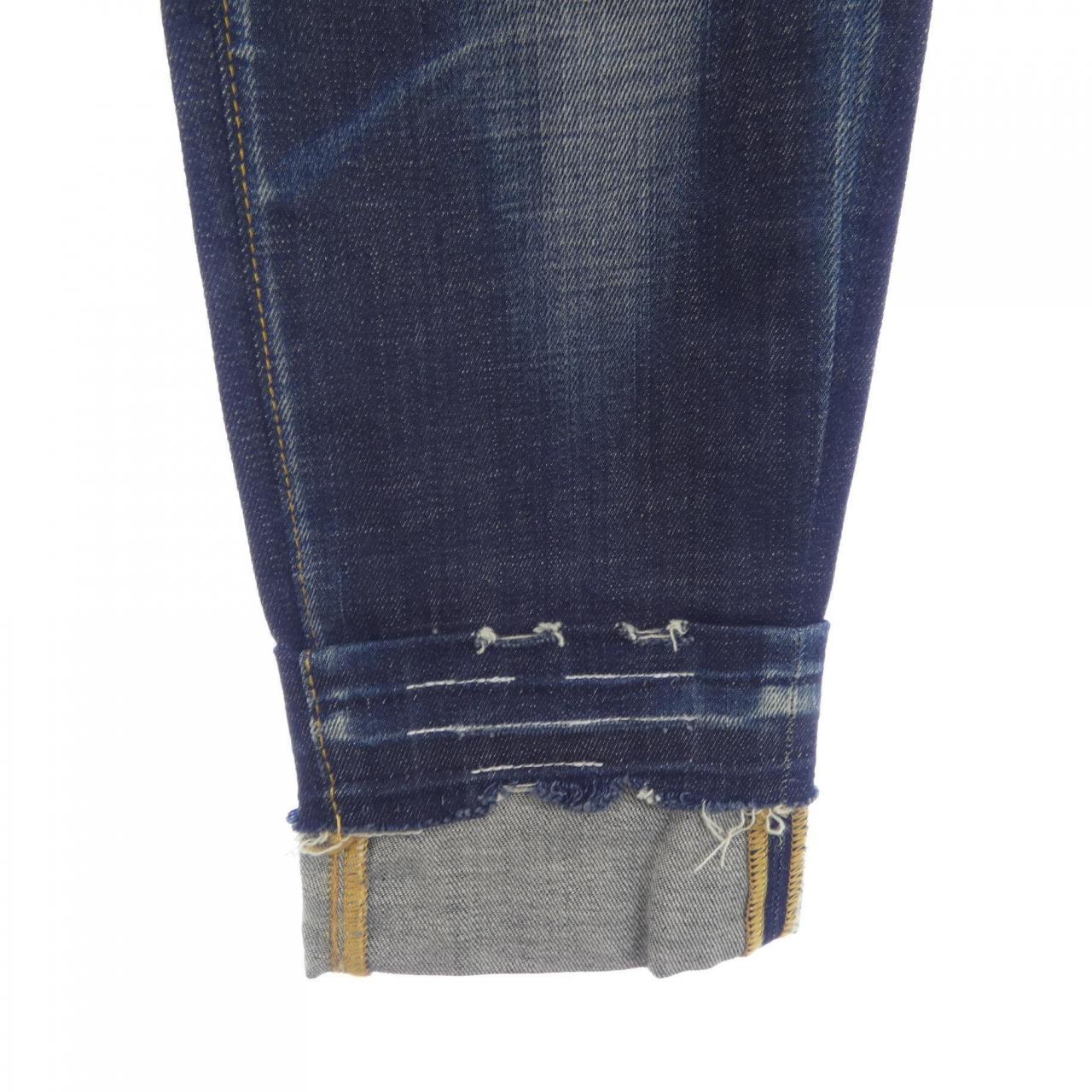 ディースクエアード DSQUARED2 S74LB0408 ジーンズ