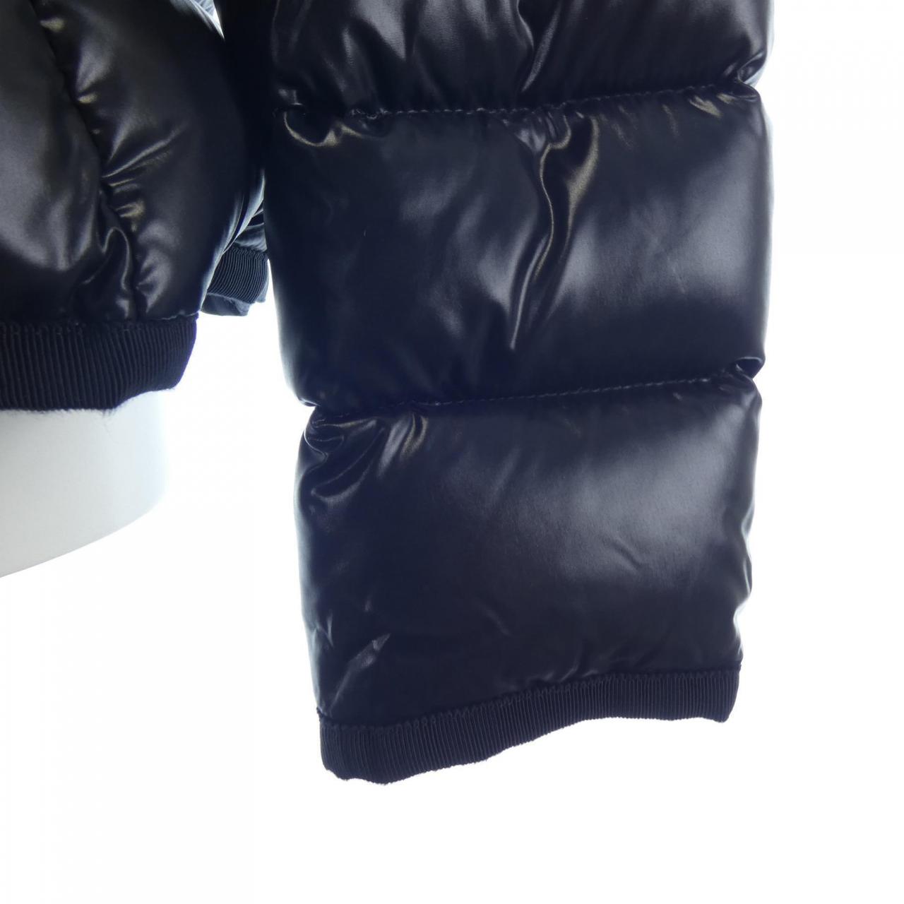 モンクレール MONCLER ダウンジャケット