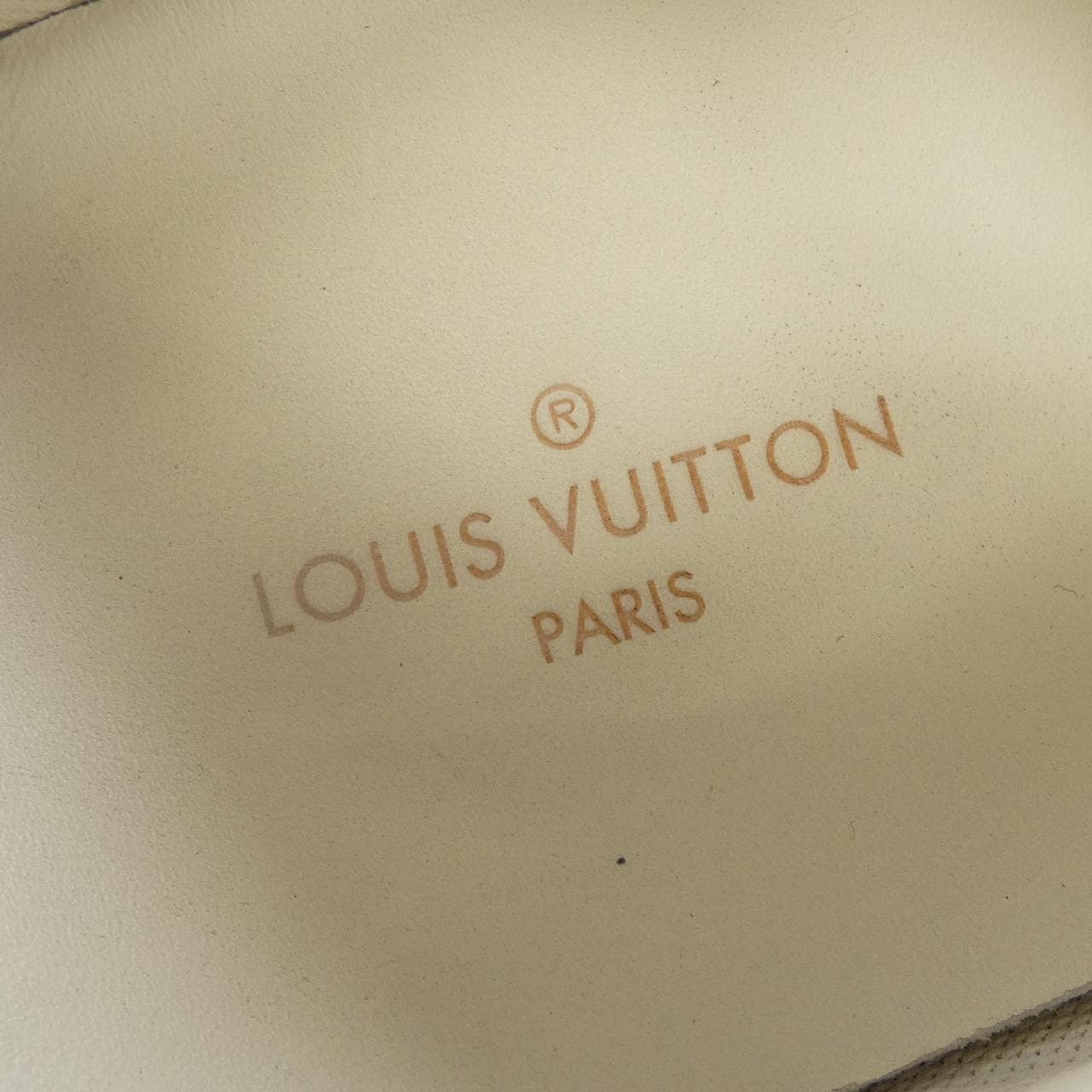 ルイヴィトン LOUIS VUITTON スニーカー