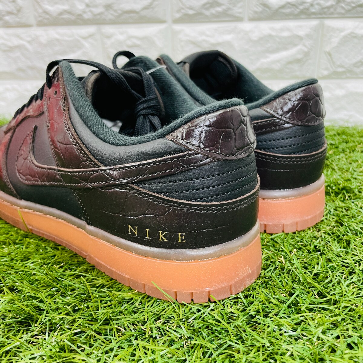 29 0cm ナイキ ダンク ロー Se ブラウンクロコ Nike Dunk Low Se 黒金 ブラックゴールド スニーカーのフリマ商品 Kante Komehyo