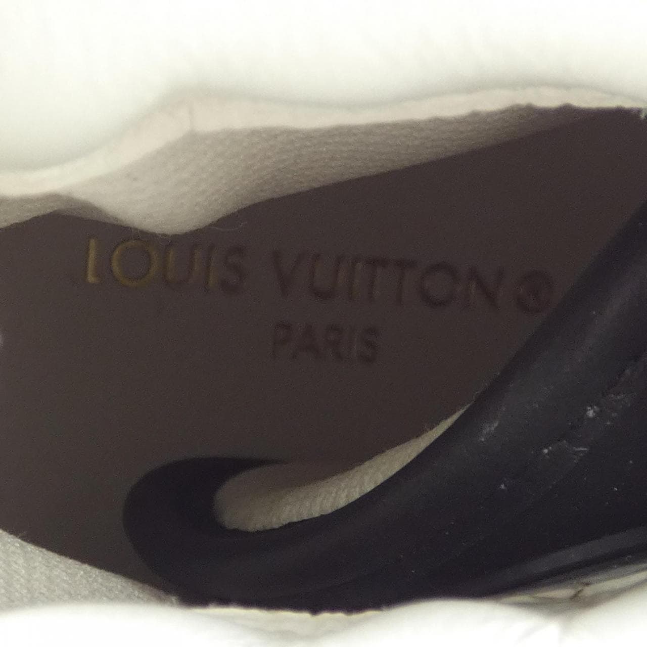 ルイヴィトン LOUIS VUITTON スニーカー
