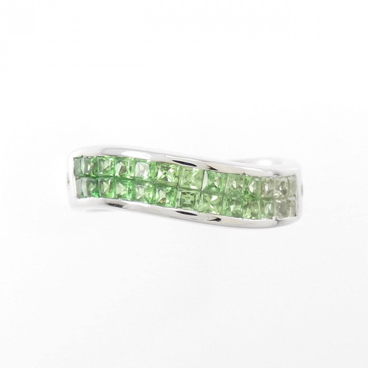 750WG Green Garnet Ring 1.76CT