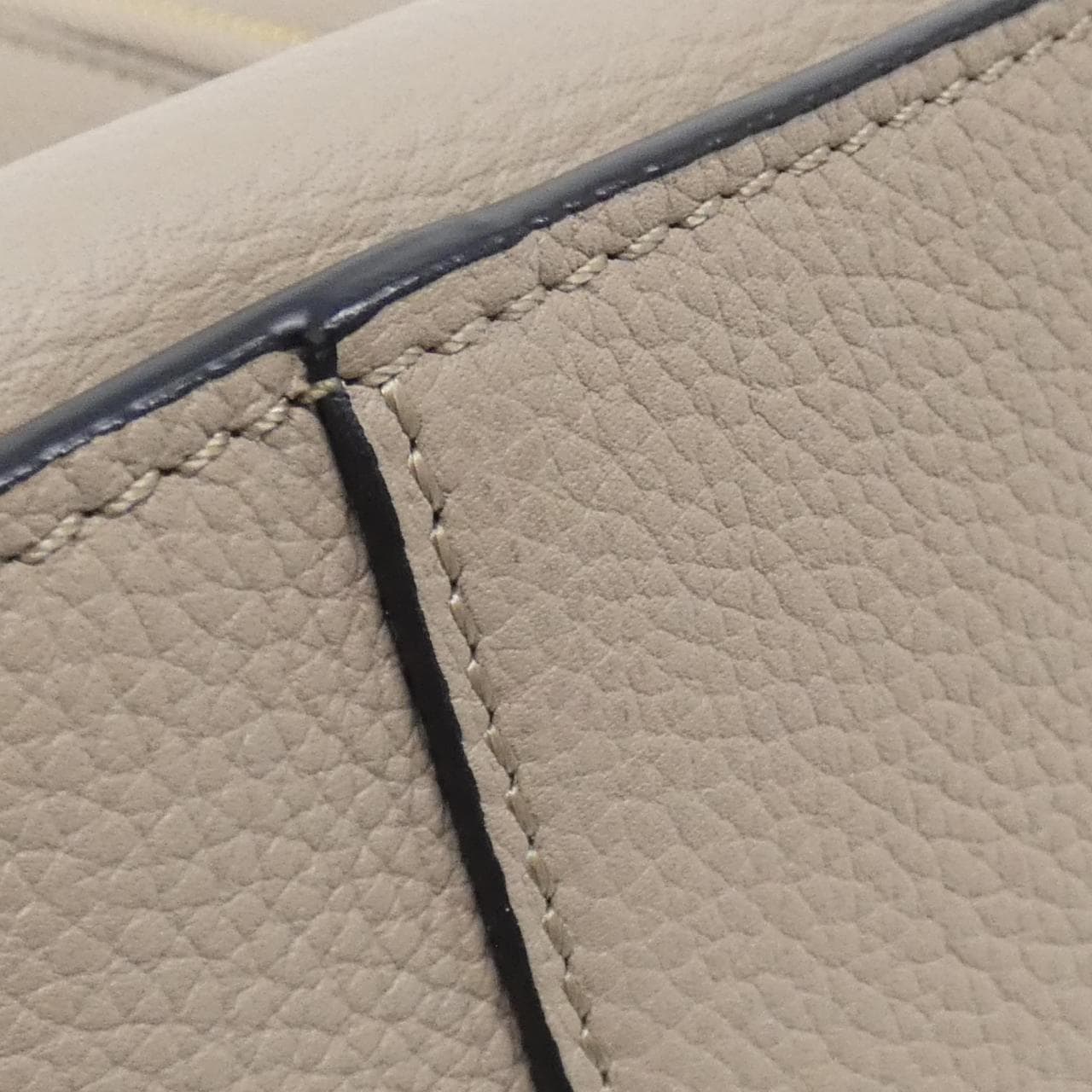 ロエベ ハンモック スモール A538S35X51 ショルダーバッグ