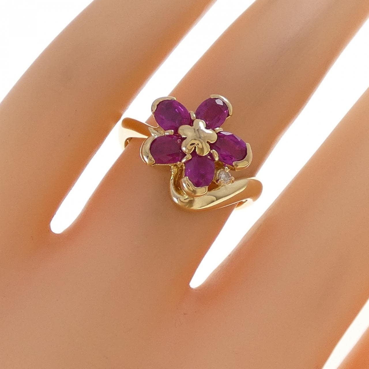 K18YG フラワー ルビー リング 1.50CT