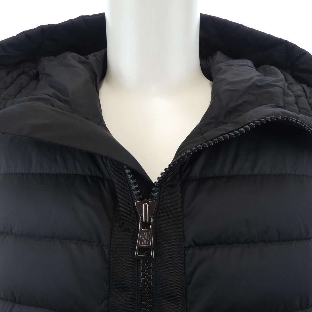 モンクレール MONCLER 20919B50800 ダウンジャケット