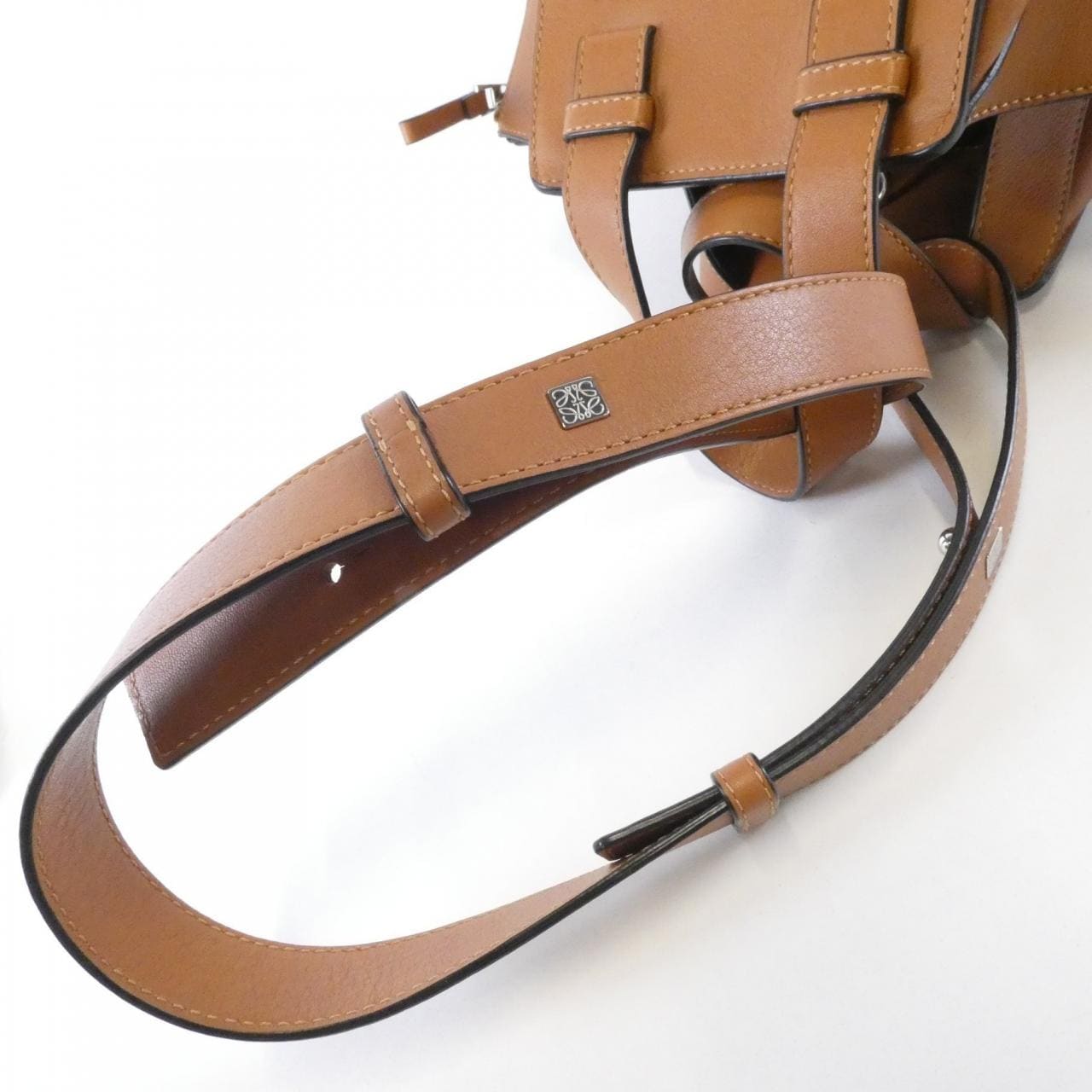 LOEVE吊床中号387 30 T38单肩包