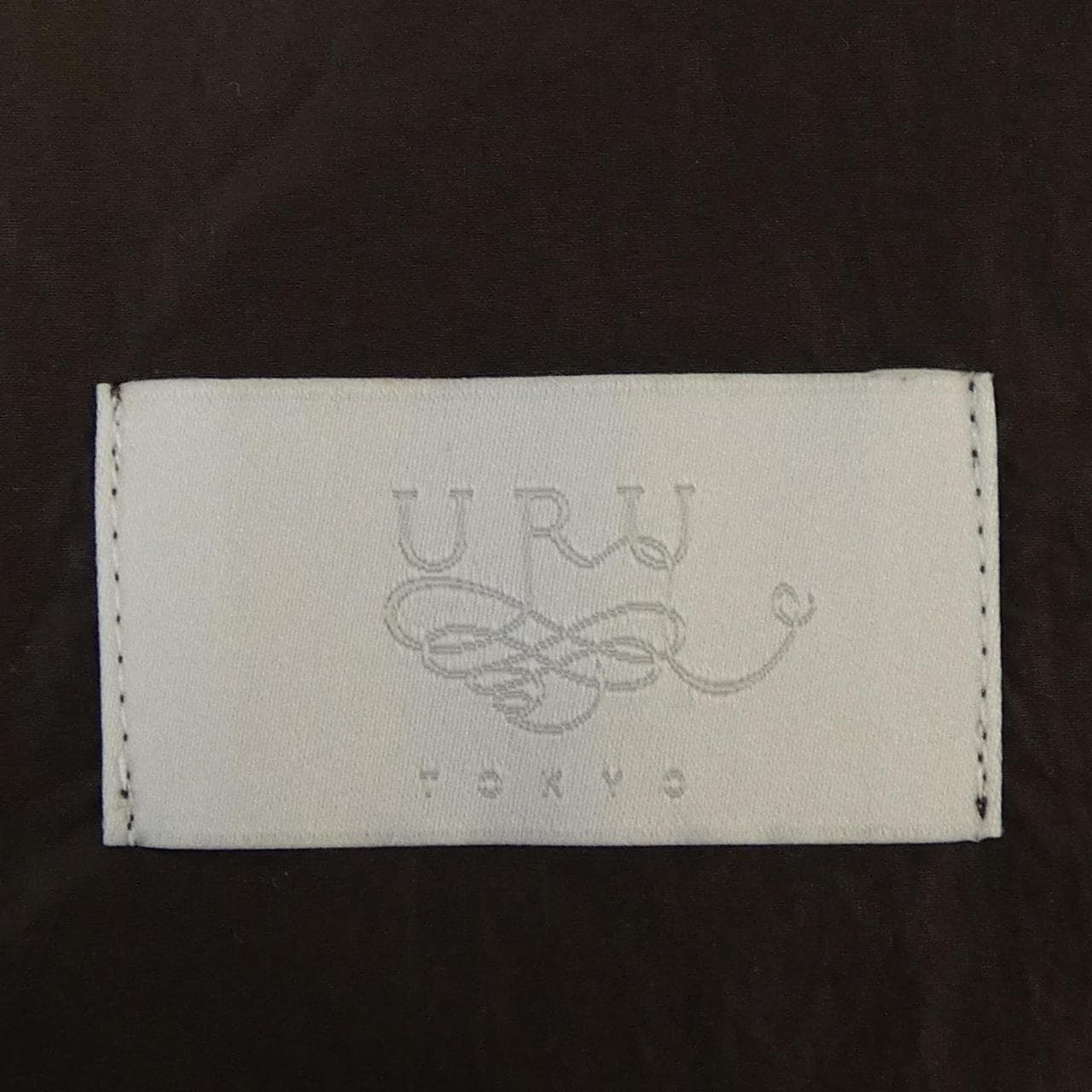 ウル URU パーカー