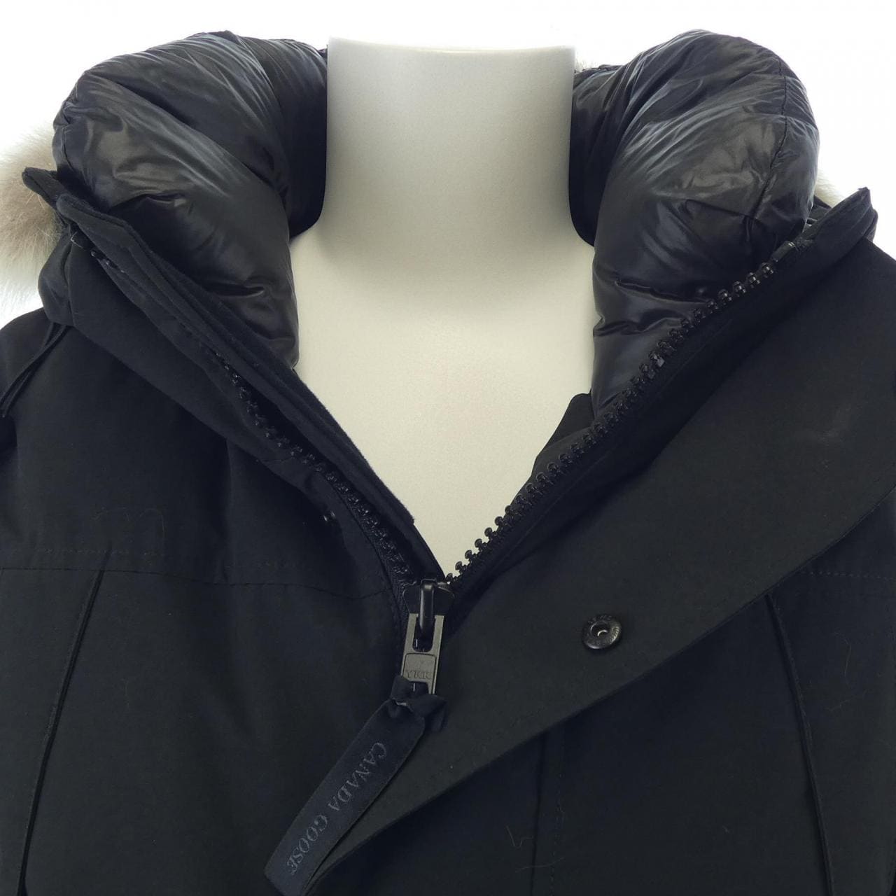 カナダグース CANADA GOOSE 2073MBA ダウンコート