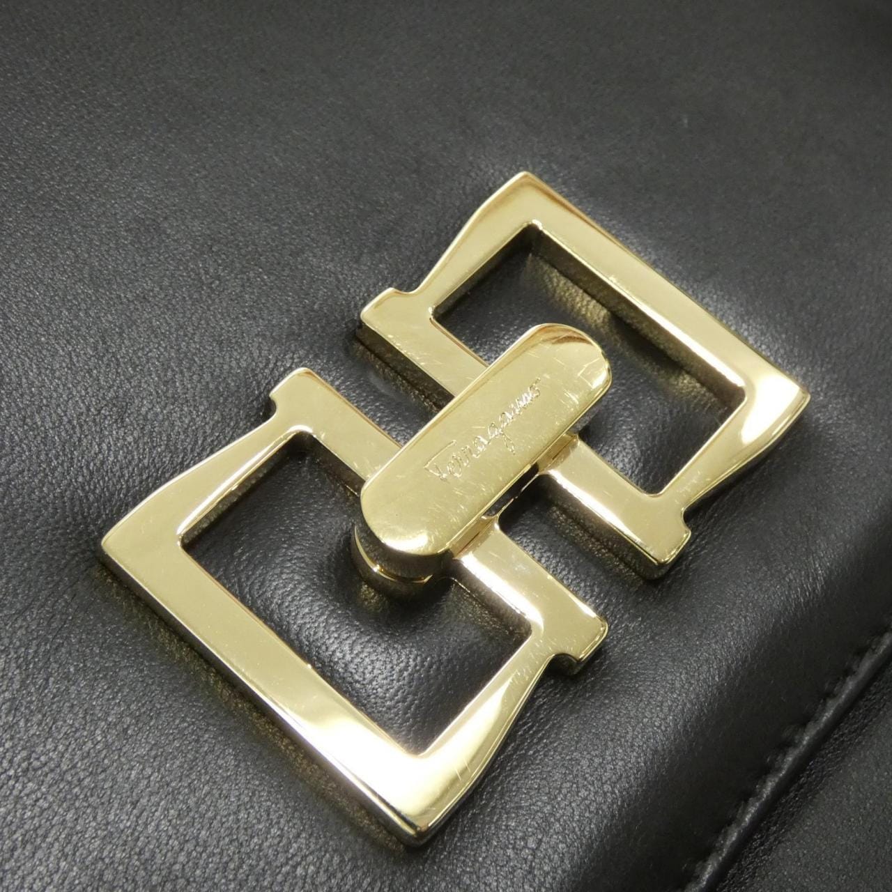 【ヴィンテージ】サルヴァトーレフェラガモ 21 8236 バッグ