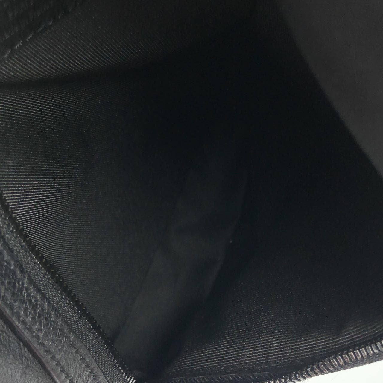 ルイヴィトン モノグラム シャドウ デュオ スリングバッグ M21890 ショルダーバッグ