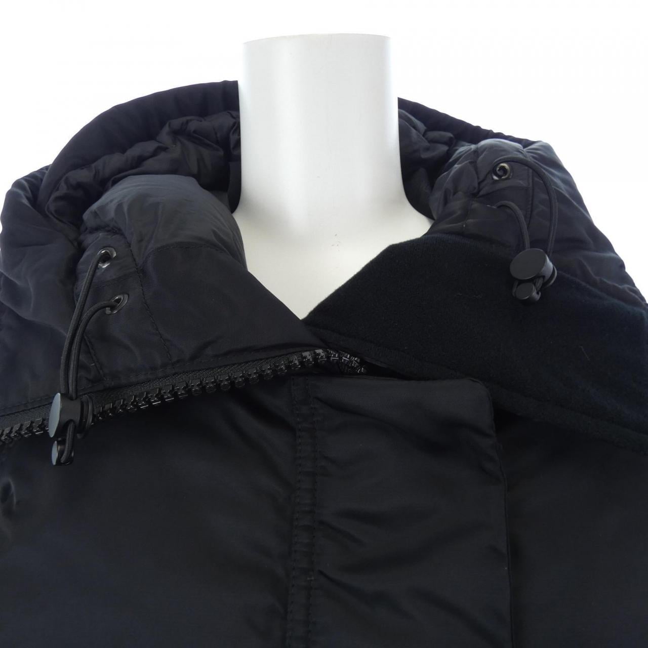 Canada goose CANADA GOOSE down jacket