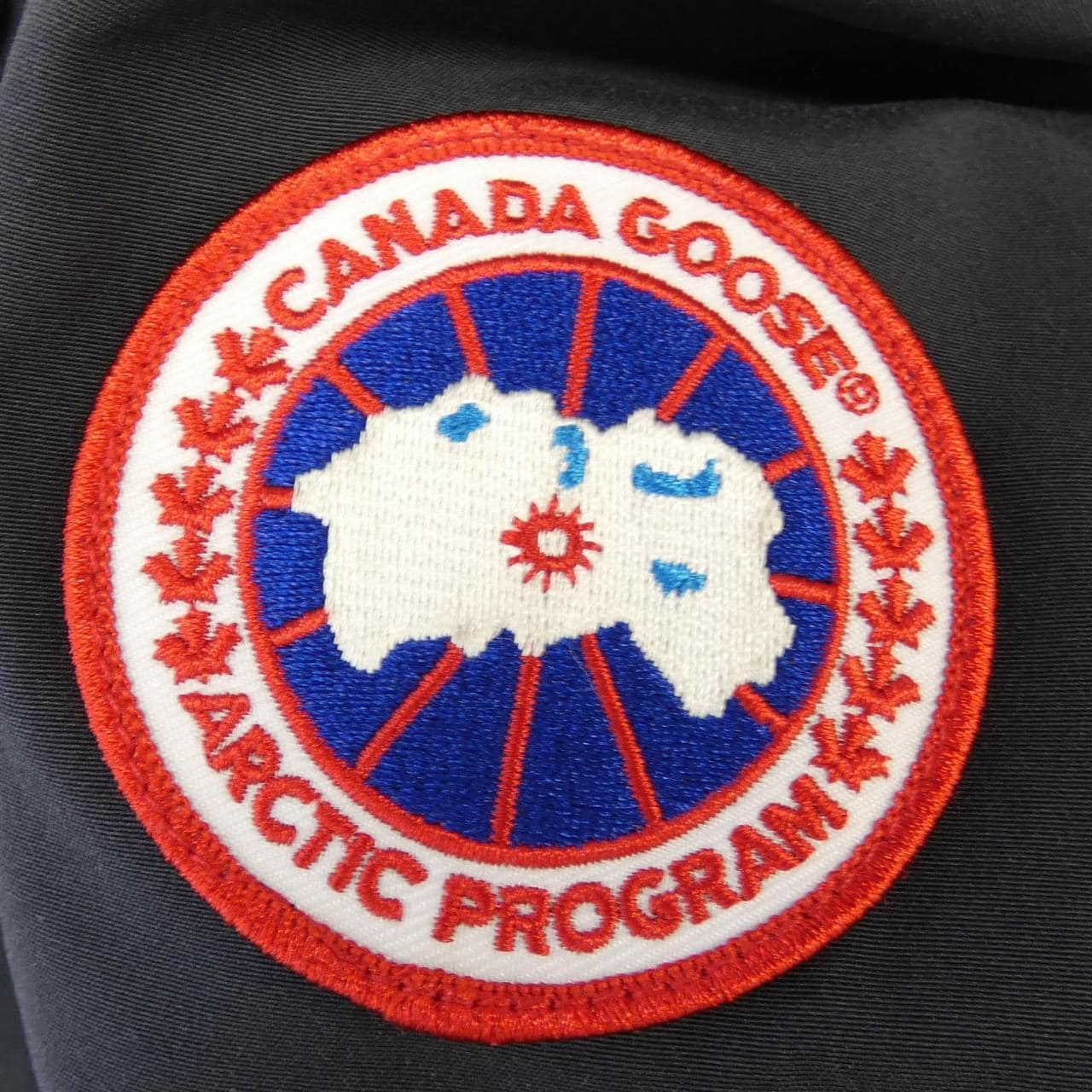 カナダグース CANADA GOOSE ダウンジャケット