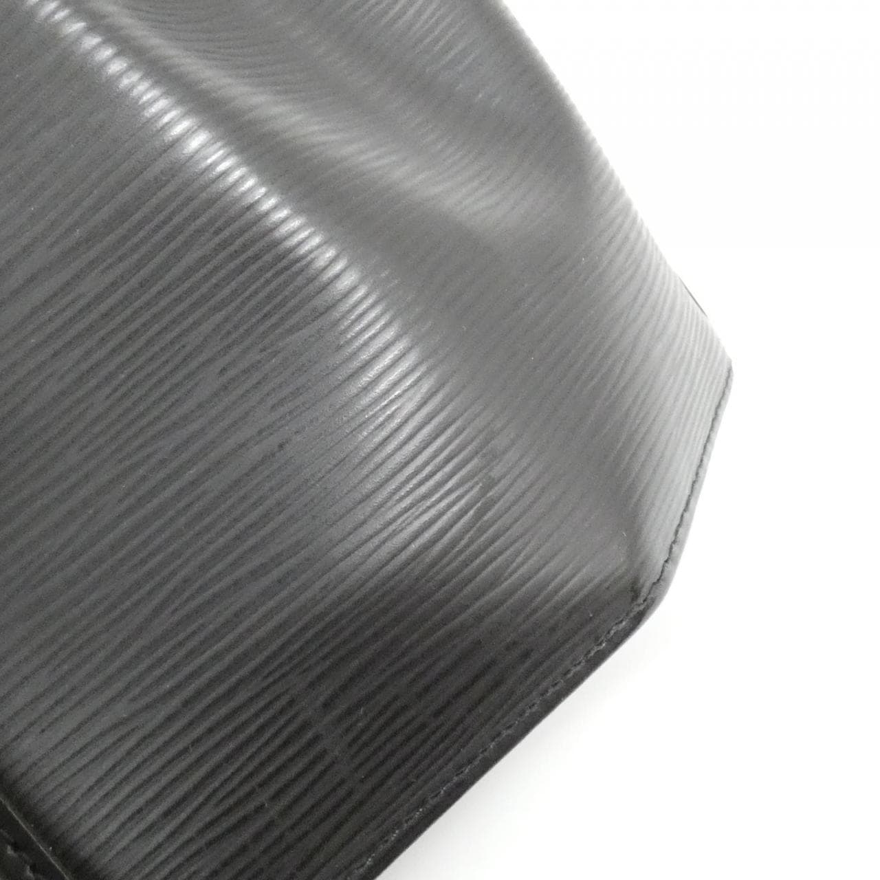 ルイヴィトン エピ サック アド M80153 ショルダーバッグ