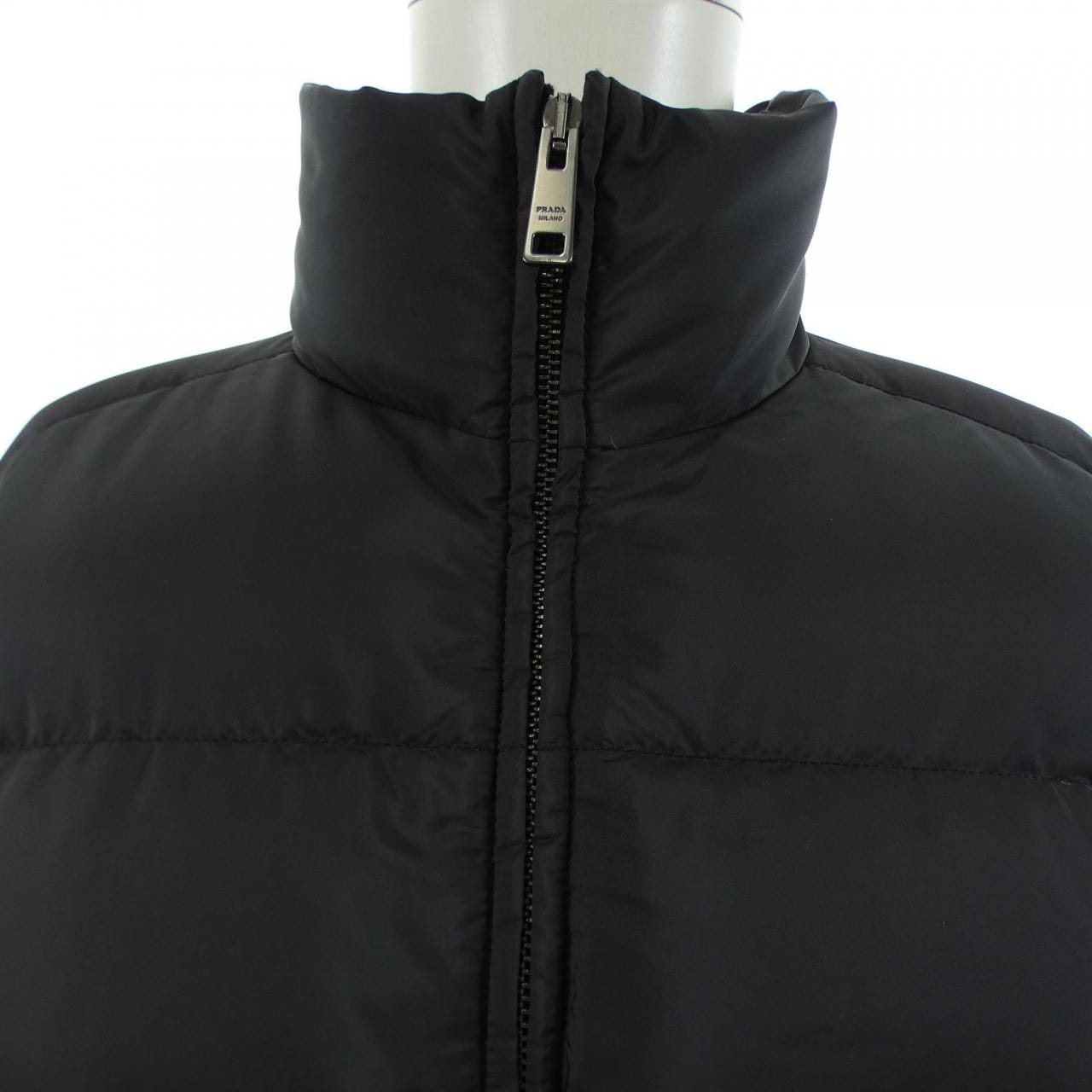 プラダ PRADA トライアングルロゴ SGY091 R132 106O ダウンジャケット