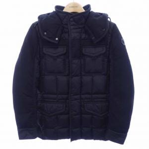 モンクレール MONCLER ダウンジャケット