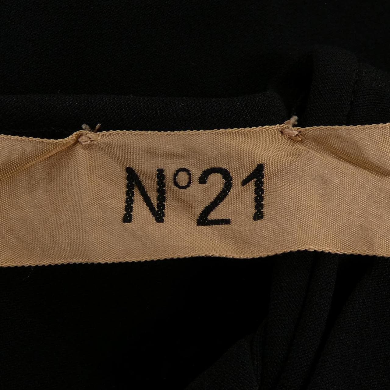 ヌメロヴェントゥーノ N°21 G1215336 トップス