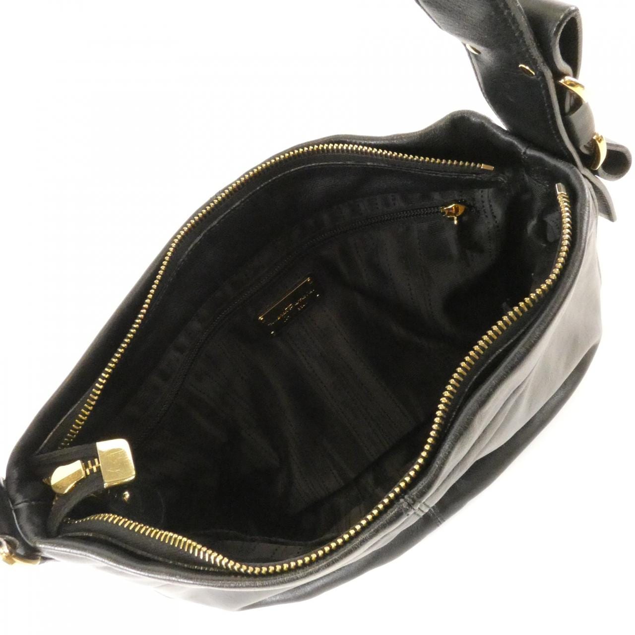 サルヴァトーレフェラガモ 21 D443 ショルダーバッグ