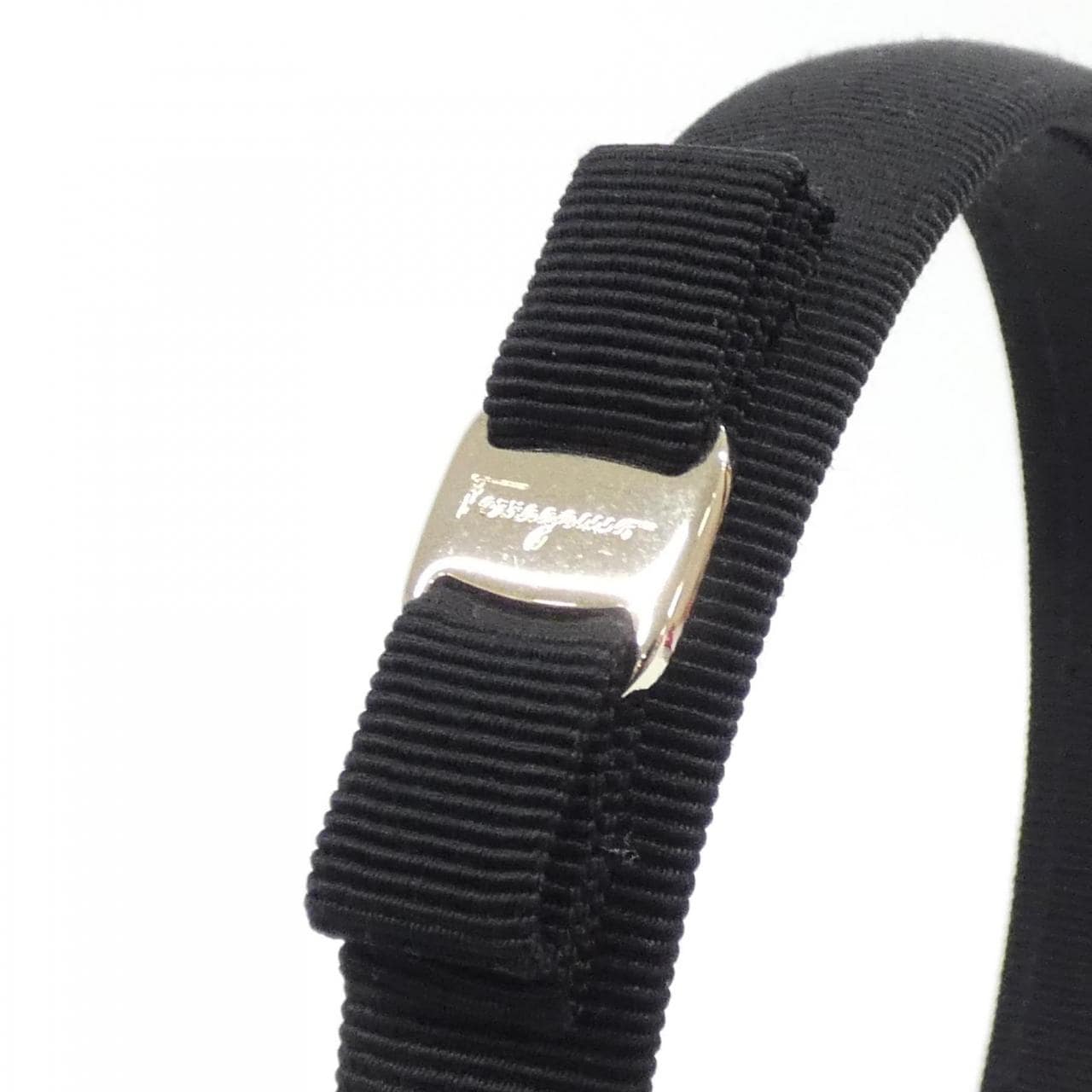 サルヴァトーレフェラガモ 34 0086 カチューシャ