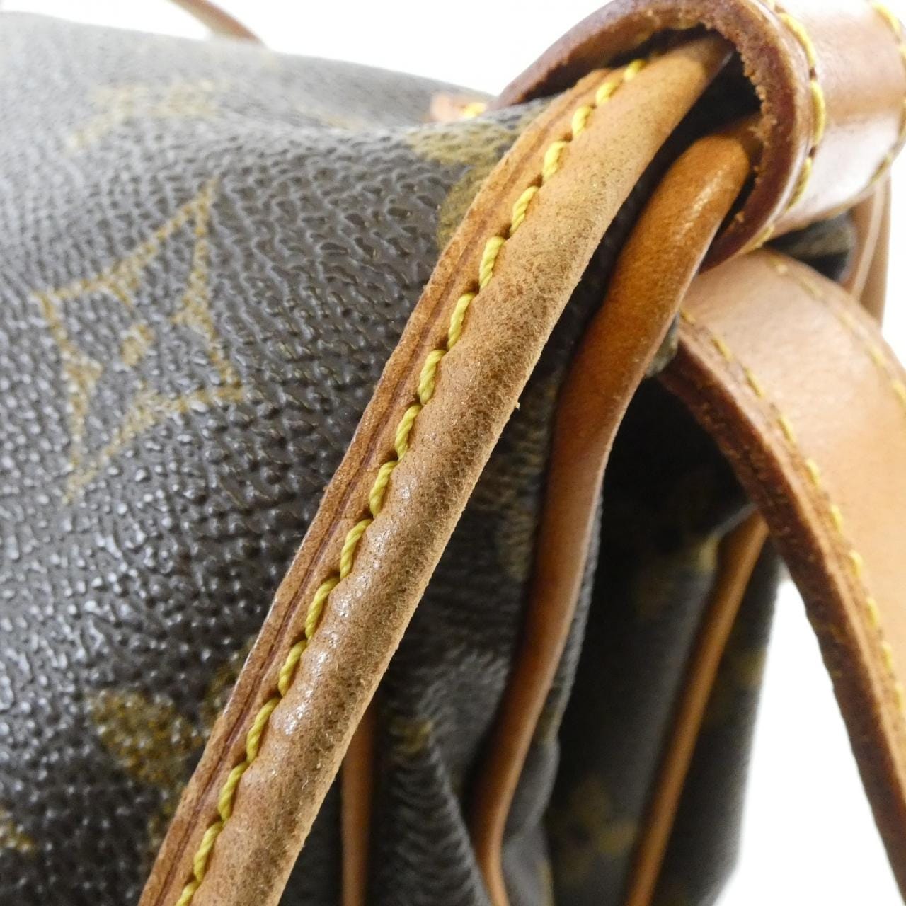 ルイヴィトン モノグラム ソミュール 30cm M42256 ショルダーバッグ