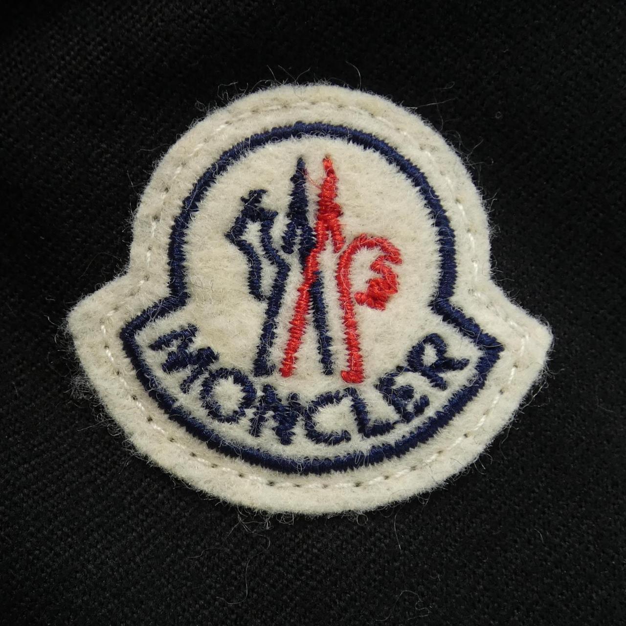 モンクレール MONCLER ダウンジャケット