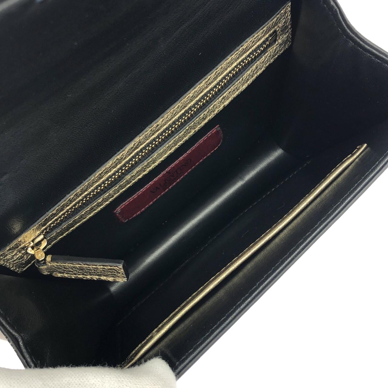 ヴァレンティノガラヴァーニ バッグ