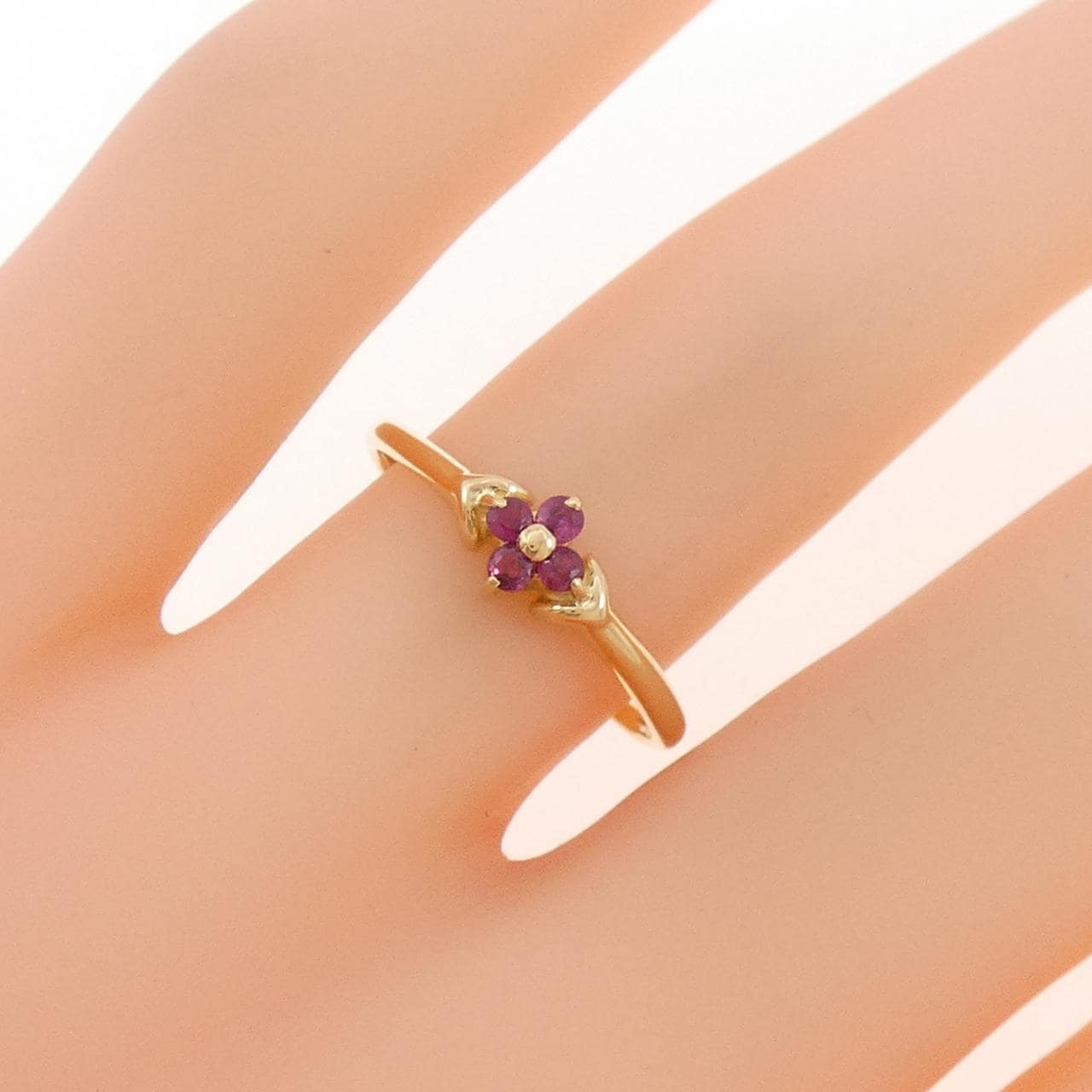 K18YG フラワー ルビー リング