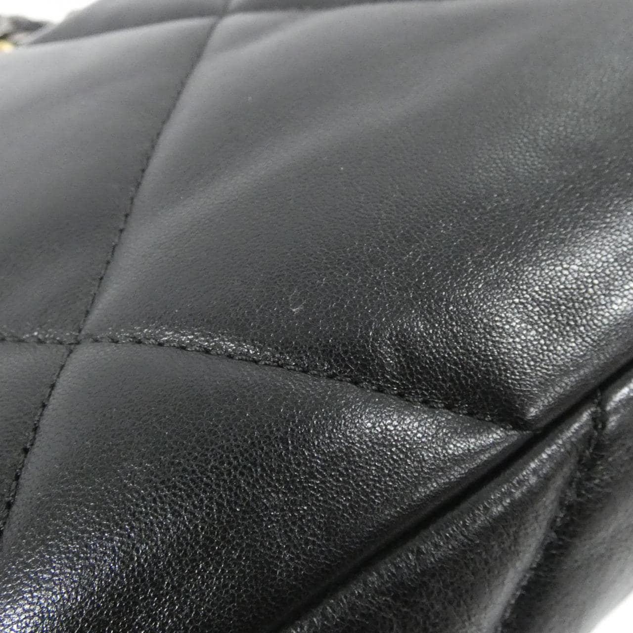 シャネル シャネル19 ライン AS1161 ショルダーバッグ