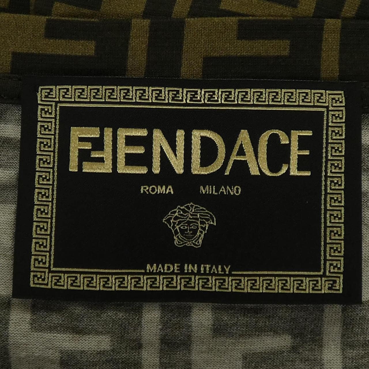 フェンダーチェ FENDACE 1006395 Tシャツ