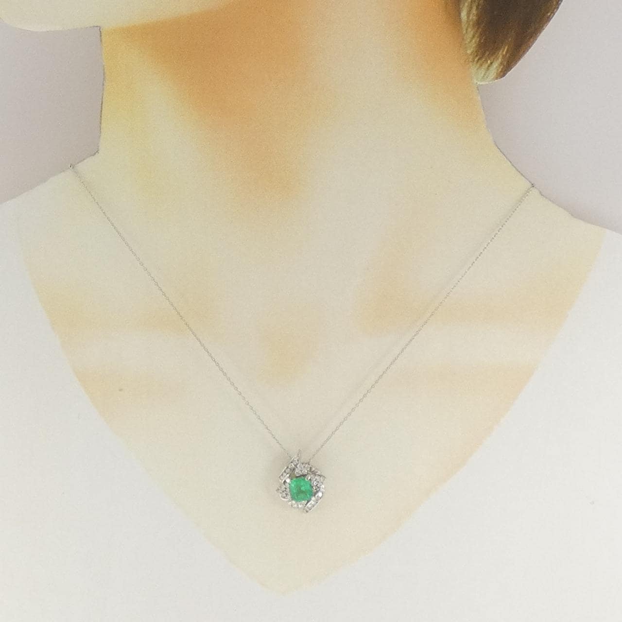PT900/PT850 エメラルド ネックレス 1.23CT