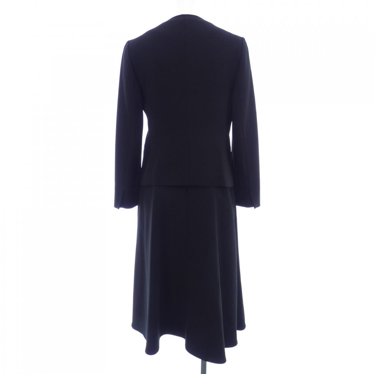 エムプルミエ M-Premier スーツ