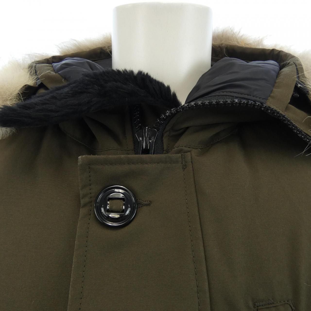 カナダグース CANADA GOOSE ダウンジャケット