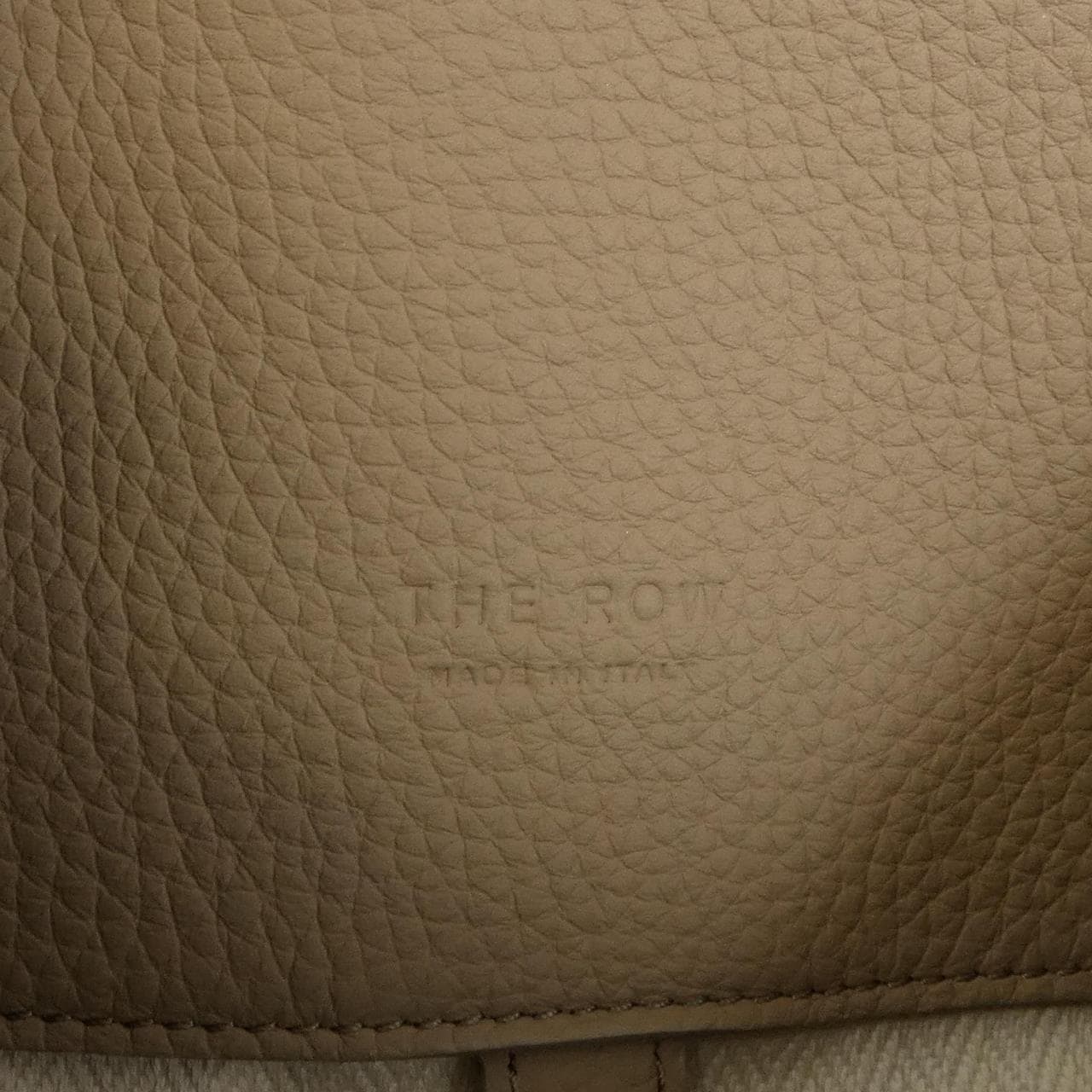 ザロウ THE ROW BAG