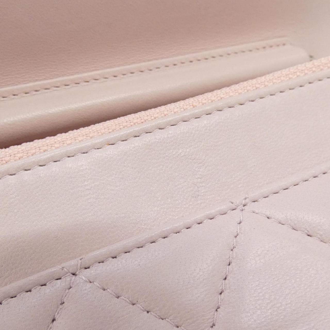 シャネル タイムレスクラシック ライン 33814 チェーンウォレット