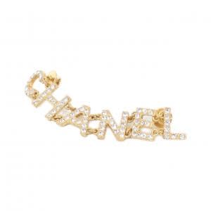 CHANEL brooch