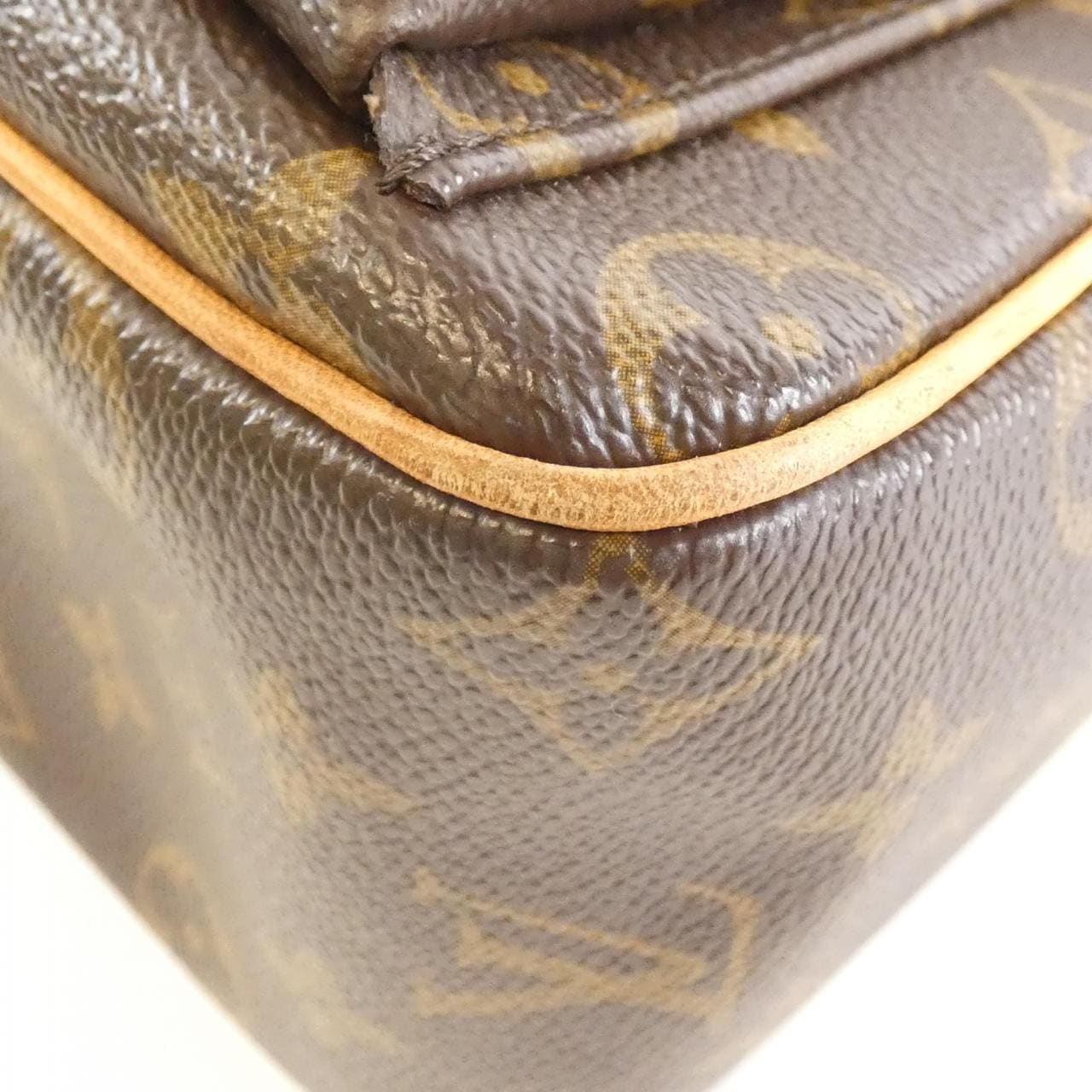 LOUIS VUITTON Monogram Viva Cité GM M51163 單肩包