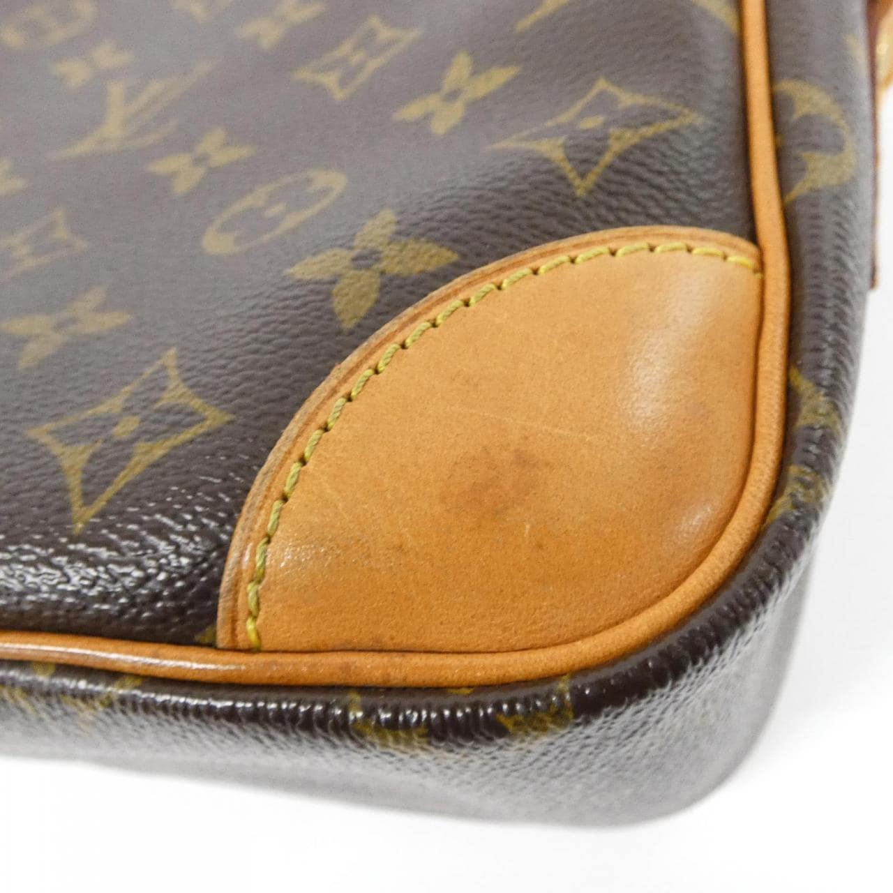 ルイヴィトン モノグラム ナイル M45244 ショルダーバッグ