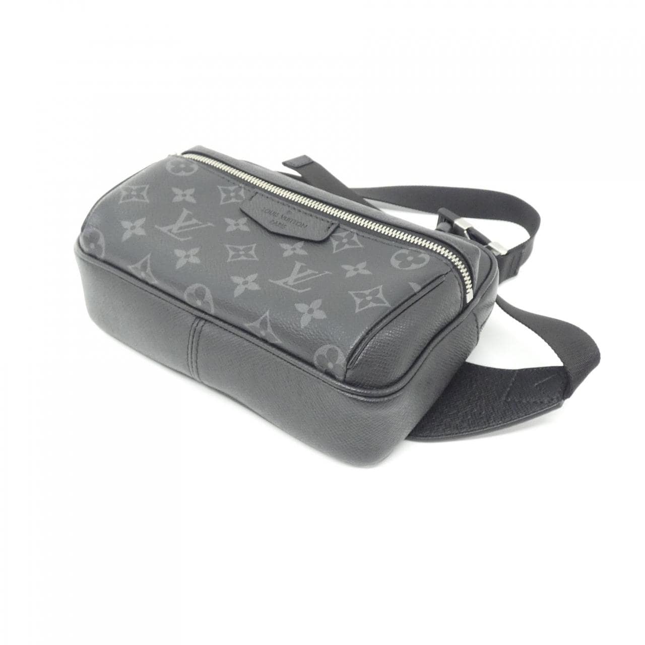 LOUIS VUITTON Taiga Rama 腰包户外 M30245 单肩包