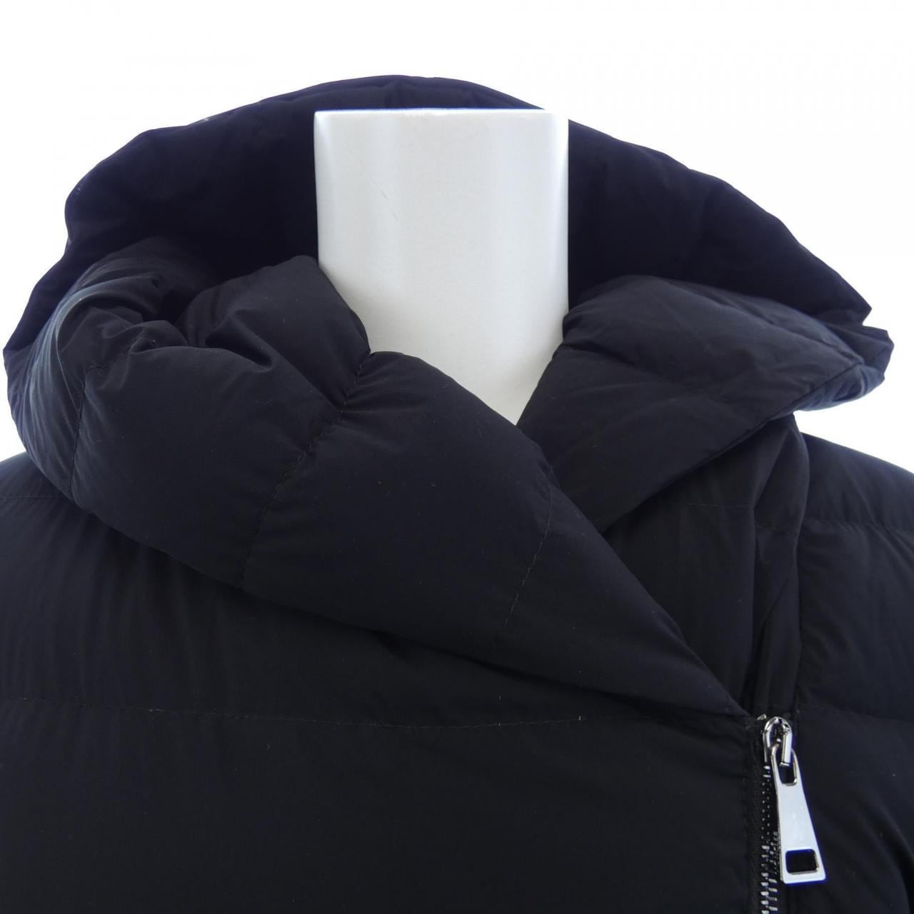 モンクレール MONCLER ダウンコート