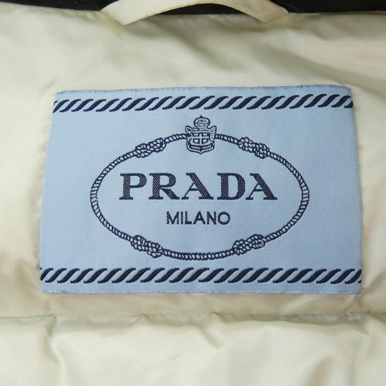 プラダ PRADA トライアングルロゴ 290546 R152 1DAB ダウンベスト