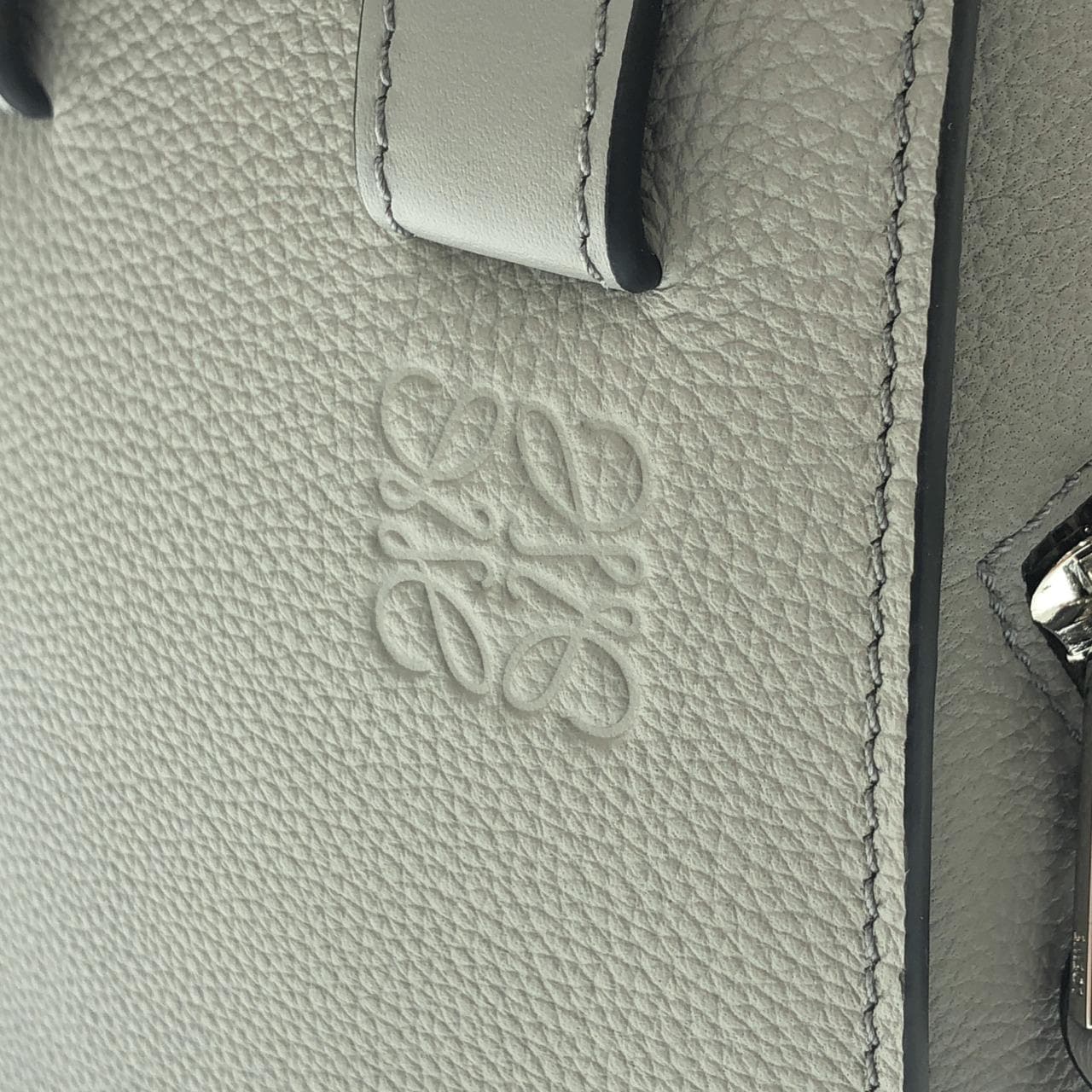 ロエベ ハンモック コンパクト A538H13X03 ショルダーバッグ