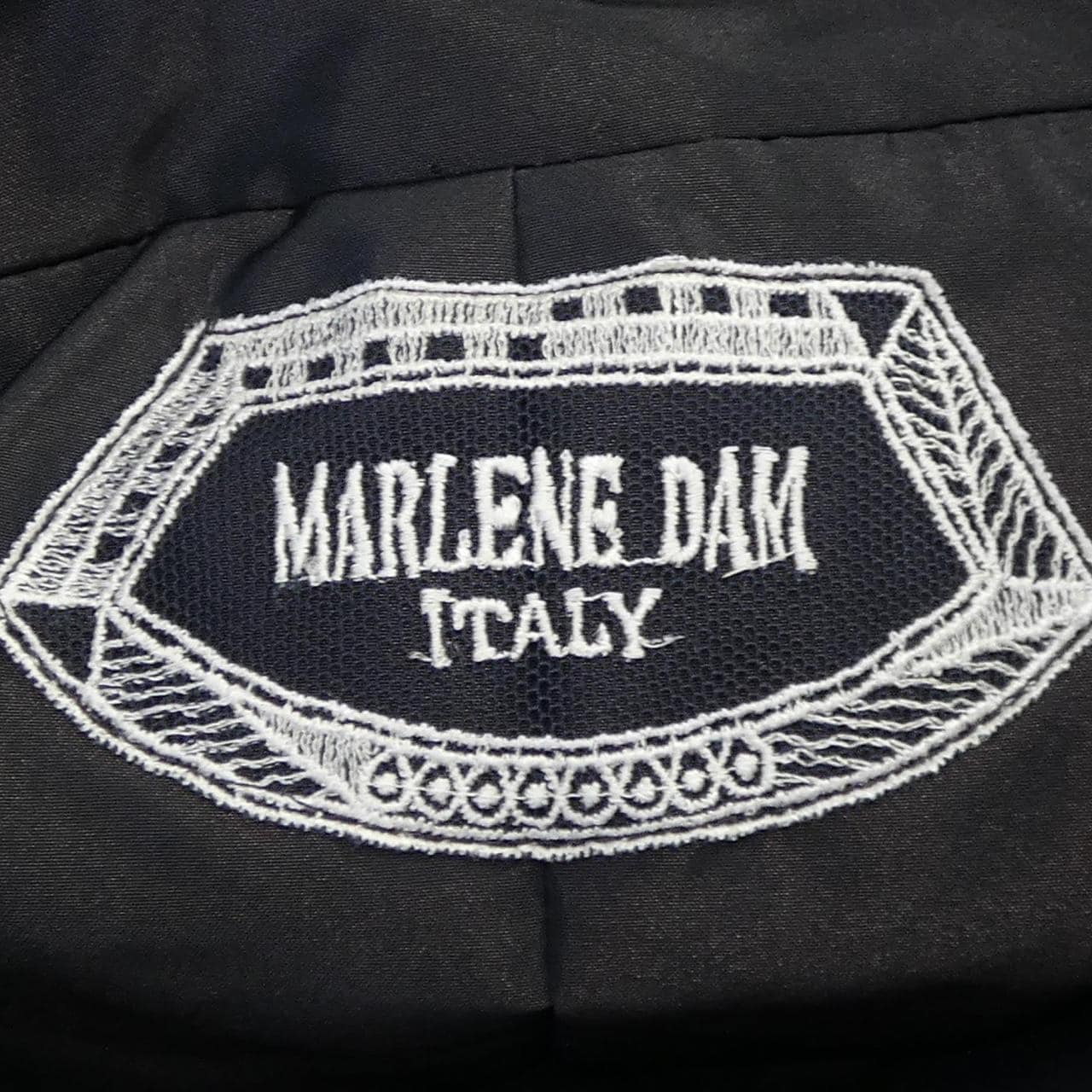 マーレンダム MARLENE DAM コート