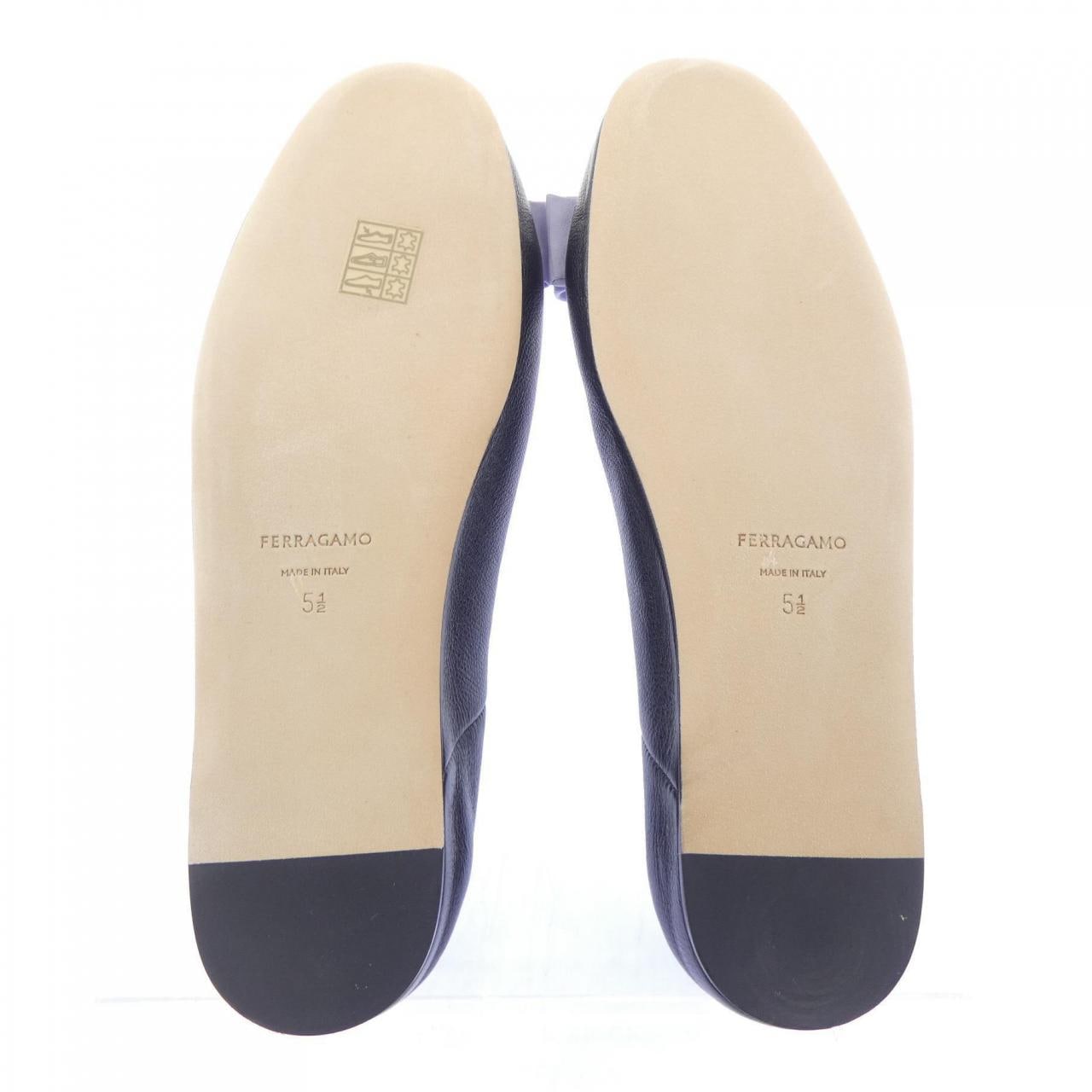 フェラガモ FERRAGAMO フラットシューズ