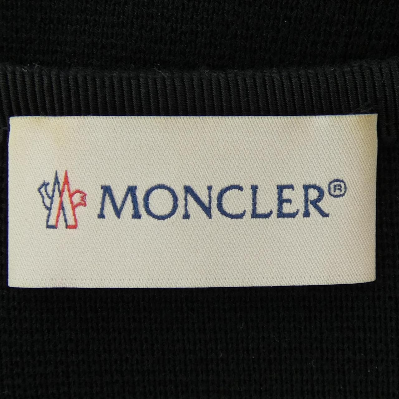 モンクレール MONCLER ダウンジャケット