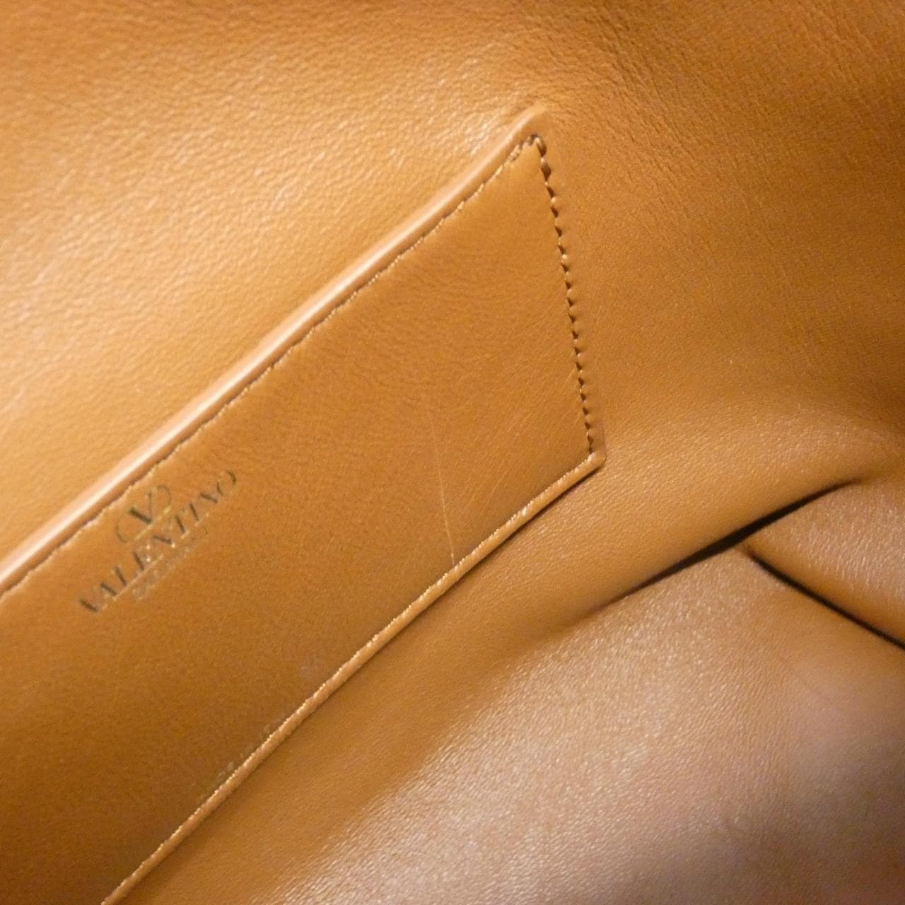 ヴァレンティノガラヴァーニ 5W5B0N74RZM ショルダーバッグ