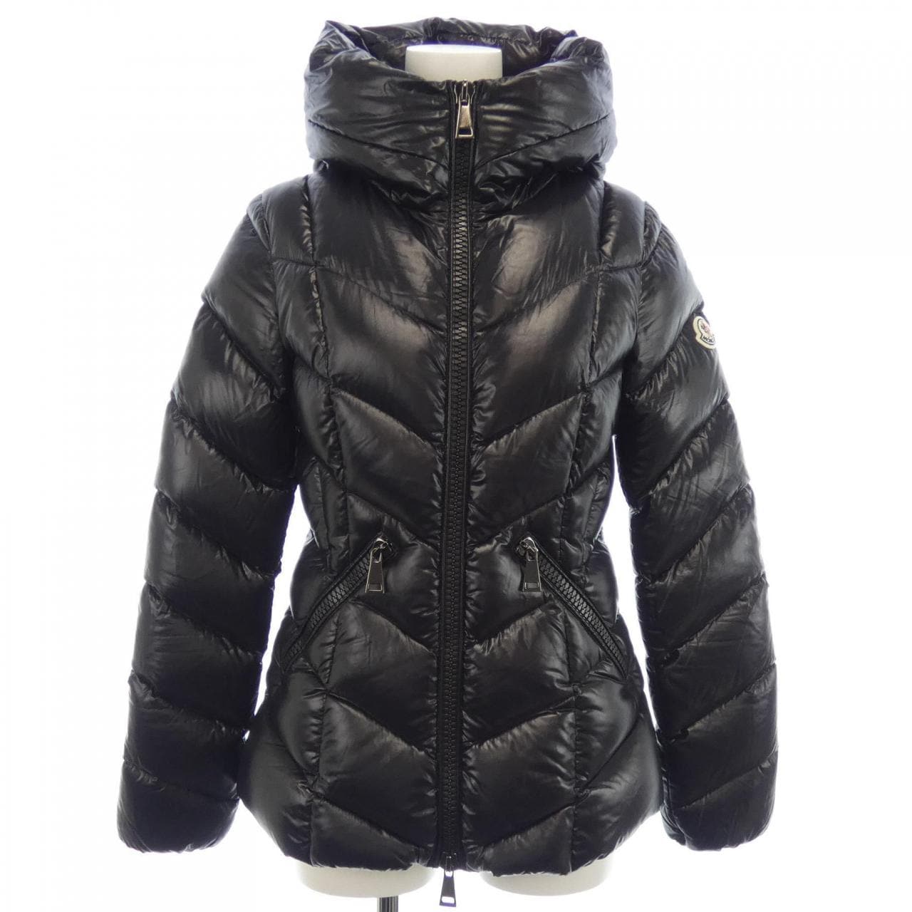 モンクレール MONCLER ダウンジャケット