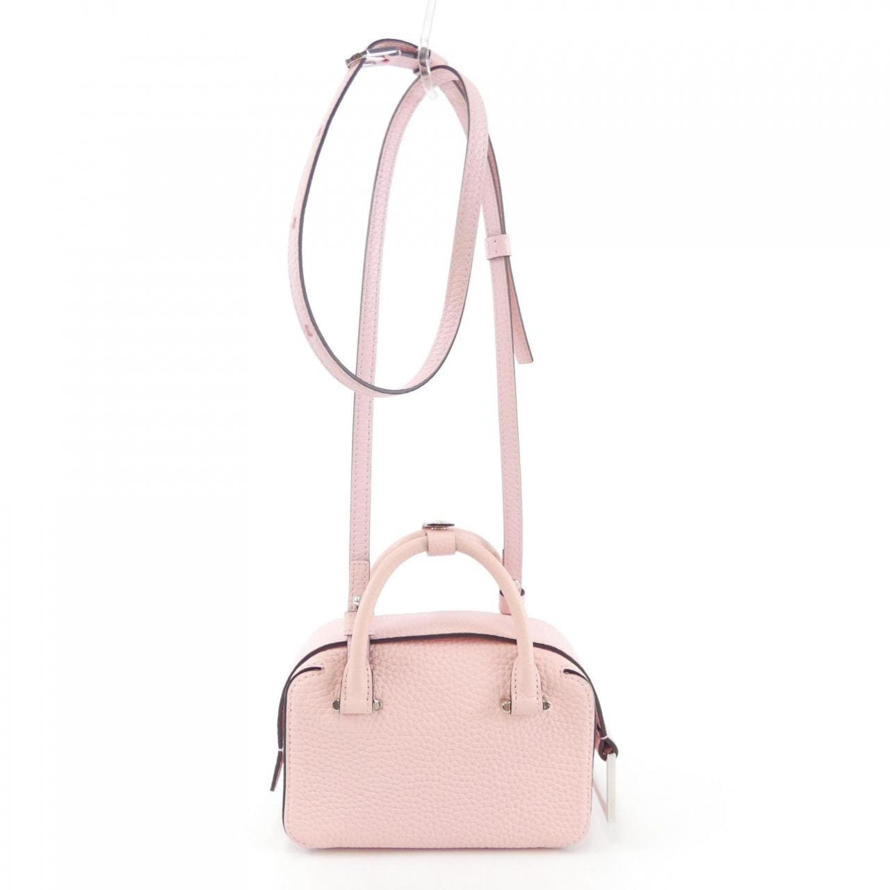 德爾沃DELVAUX